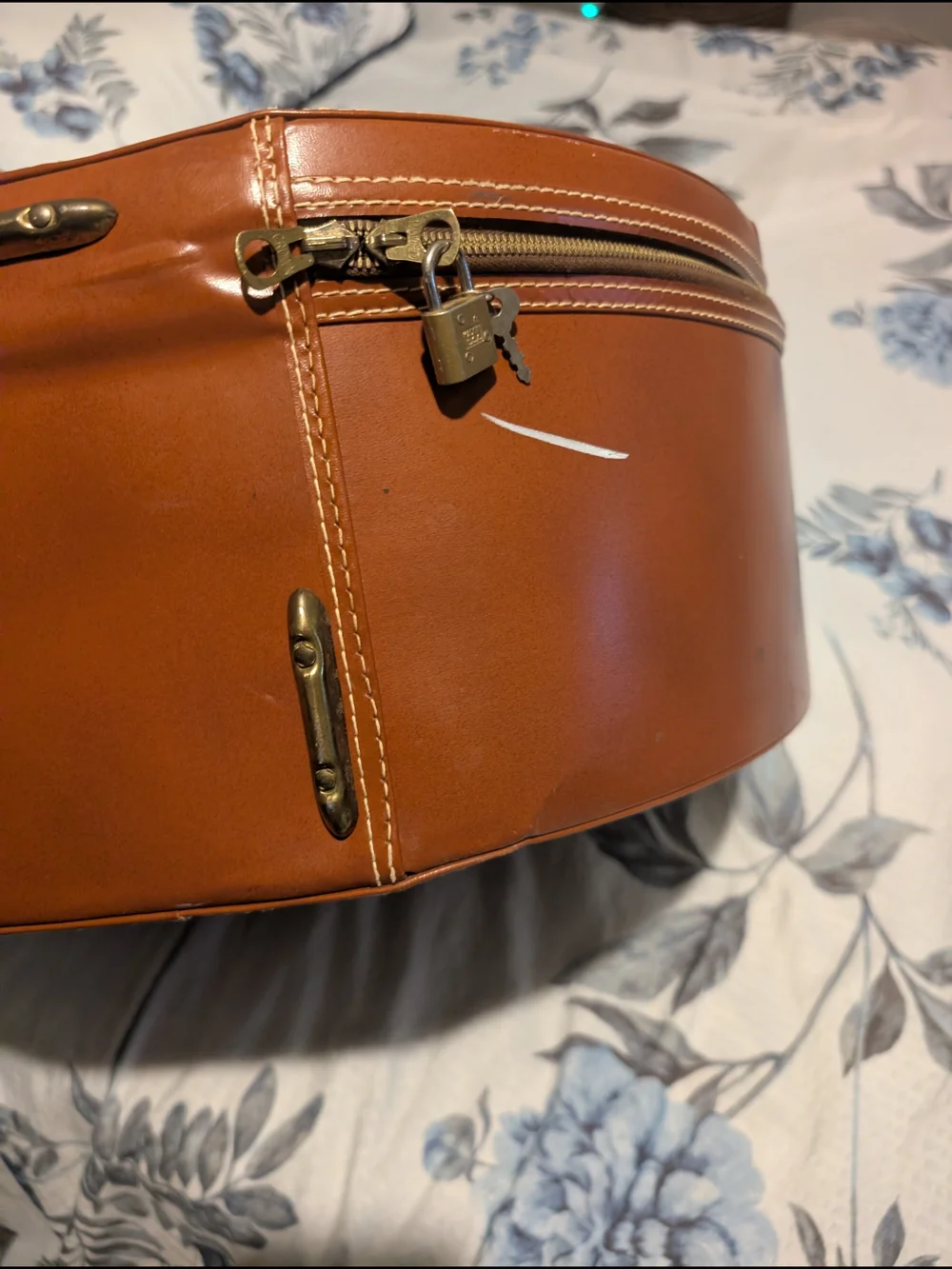 None classic tan